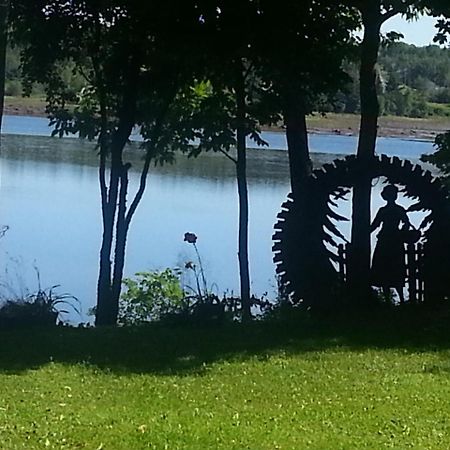 Calais Crossing River House Bed And Breakfast מראה חיצוני תמונה